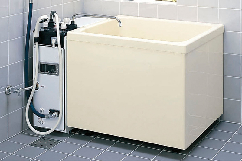 屋内に排気筒のある風呂釜は、台所や脱衣所の換気扇を同時に使用しないでください。排気筒から排気ガスが室内に入り一酸化炭素中毒を起こします。